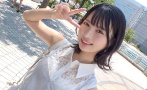 マジ軟派、初撮。 2131 【呼吸不可！絶頂不可避！！脳震盪寸前の酷烈ピストン】志●未来に激似！？眩しい笑顔とノリの良さで●供に大人気の保育士さんは、特大肉棒即舐め即挿れの超ドМ発情女子。先生ぇ、エロ過ぎるよ…。キスで止めろ！賞金獲得ペーパーキャッチチャレンジに挑戦！罰ゲームは30秒間ディープキス！